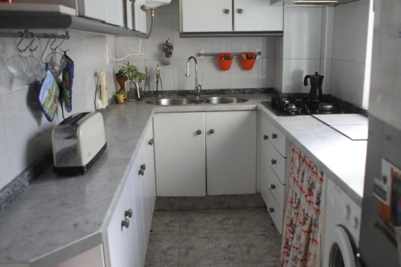 Coty'S Beach, Habitaciones En Casa Compartida ベナルマデナ 0*,  スペイン